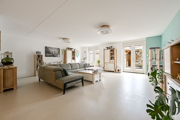 Medium property photo - Joris van Bodegomlaan 18, 3201 MH Spijkenisse